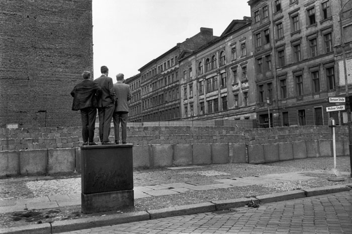 Vor der Berliner Mauer